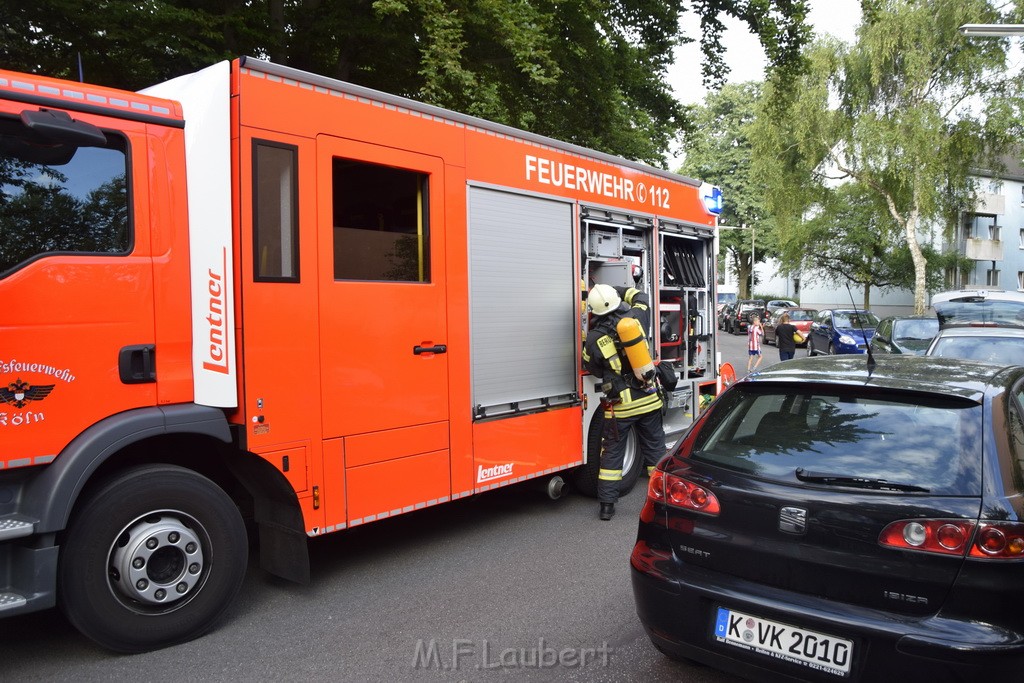 Feuer Koeln Vingst Sybiliusstr P01.JPG - Miklos Laubert